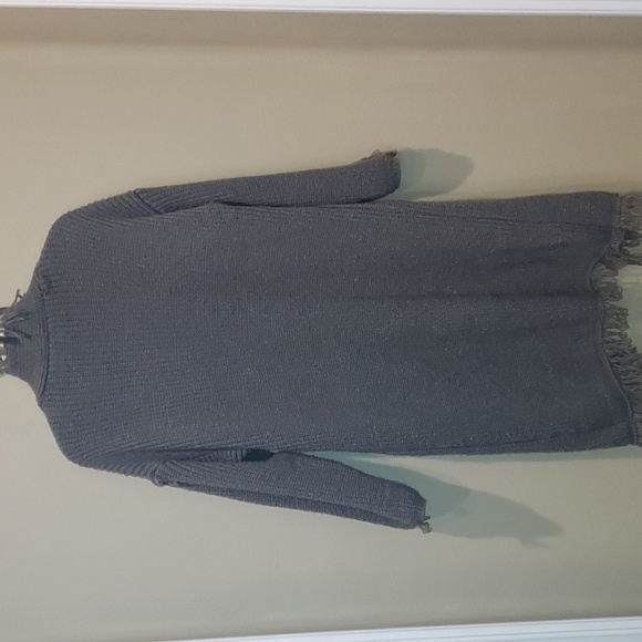 Chunky Cable Knit Long Sweater - Picture 6 of 10